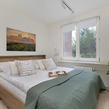 아파트 Family With Air Conditioning With 3 Bedrooms In Cracow By Renters 크라쿠프